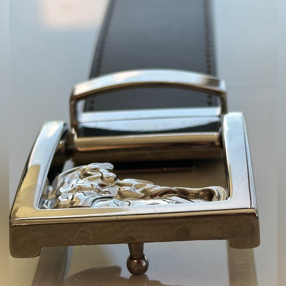 NWOT Men's Versace Belt - Picture 10 of 10